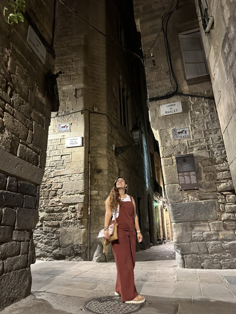 Yo jugando en la nieve. En Barcelona.